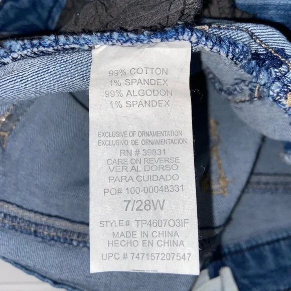 Jolt Ladies Ruffled Bottom Zip Jr Jean Shorts Jr Sz 9 Available New w tags - Picture 11 of 13